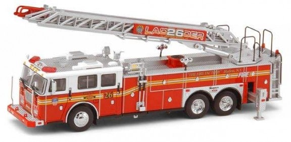 CODE 3 FDNY SEAGRAVE REARMOUNT LADDER 26 (12855)